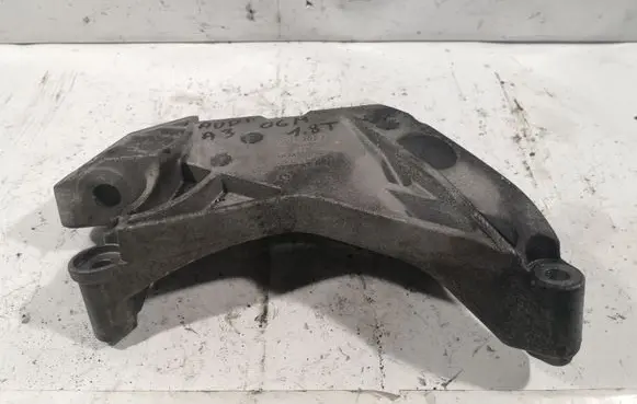 Audi A3 S3 8P Engine mounting bracket 06J199207K