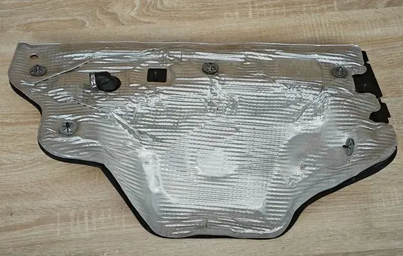 Audi Q5 SQ5 8R Heat shield in engine bay 8R0804165A