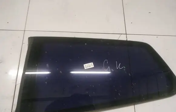 Volkswagen Polo IV 9N3 Rear side window as2