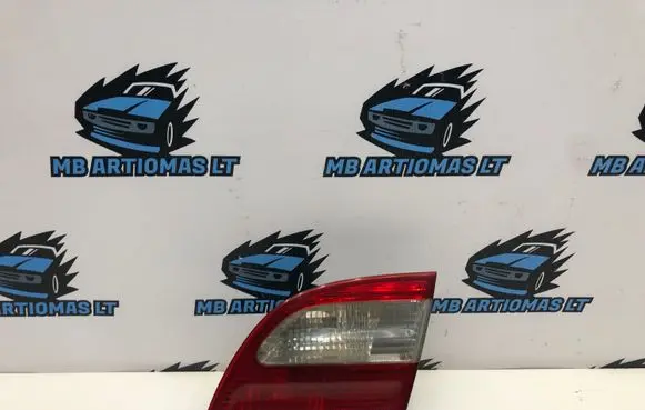 Mercedes-Benz E W211 Tailgate rear/tail lights A2118201464 2118201464