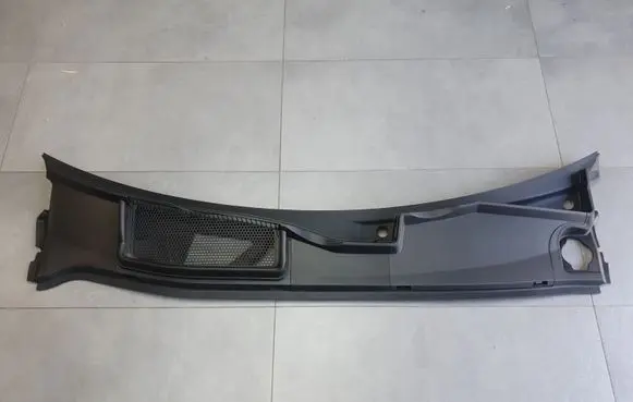 Audi Q8 Wiper trim 4M8819401