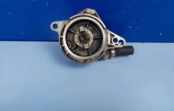 BMW 3 E46 Vacuum pump 96110885 221057