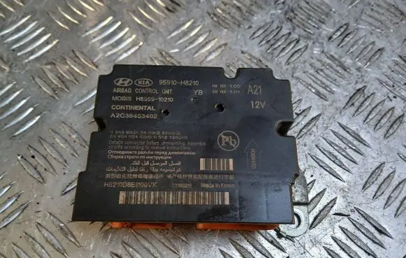 KIA Stonic Airbag control unit/module 95910H8210 A2C38453402 H895910210