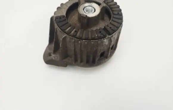 Mercedes-Benz E W212 Engine mount bracket A2122406417