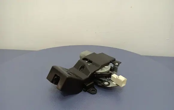 Mazda 6 Tailgate/trunk/boot lock/catch/latch LM658VA