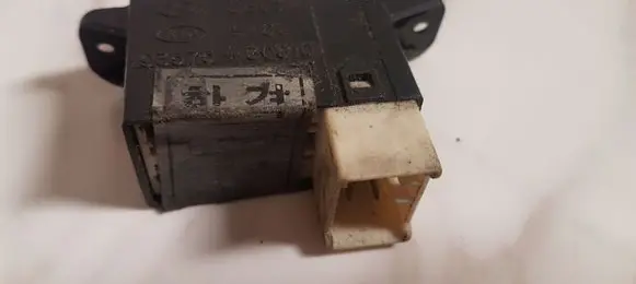 KIA Sorento Electric window control switch 935753C010 93575