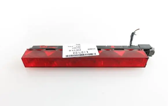 Ford Focus Third/center stoplight 1S7113A613AE