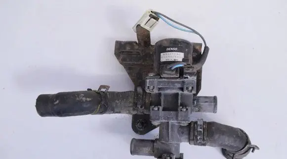 Jaguar XJ X40 Coolant heater control valve MNA6711AC 1136008651