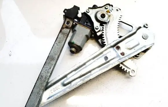 Nissan Leaf I (ZE0) Sliding door window regulator with motor 