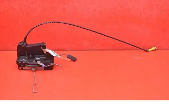 Renault Trafic II (X83) Front door lock 8200008260