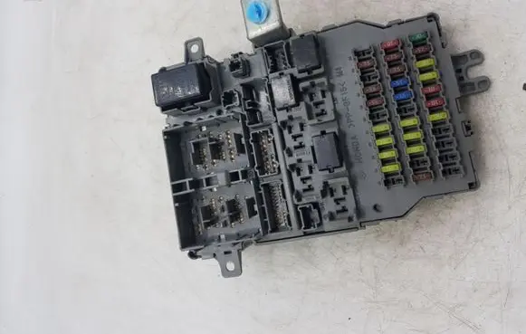 Honda Accord Fuse module E6A000011