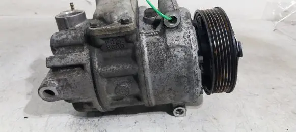 Volkswagen PASSAT B6 Air conditioning (A/C) compressor (pump) 1K0820803S