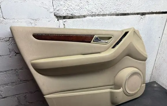 Mercedes-Benz A W169 Front door card panel trim A1697200175 727538