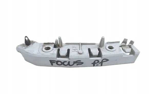 Ford Focus Front bumper mounting bracket
