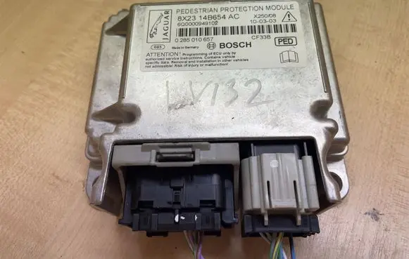 Jaguar XF Airbag control unit/module 8X2314B654AC 0285010657 6Q0000949102