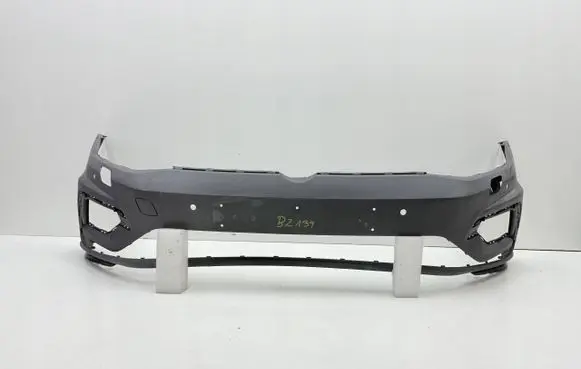 Volkswagen Golf VII Front bumper 5G0807221L 5G0807221