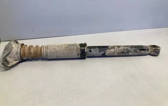 Skoda Octavia Mk2 (1Z) Rear shock absorber/damper