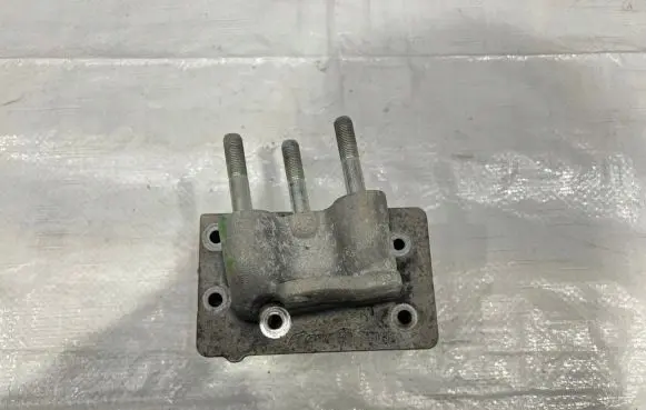 Fiat Bravo Gearbox mounting bracket 55207380