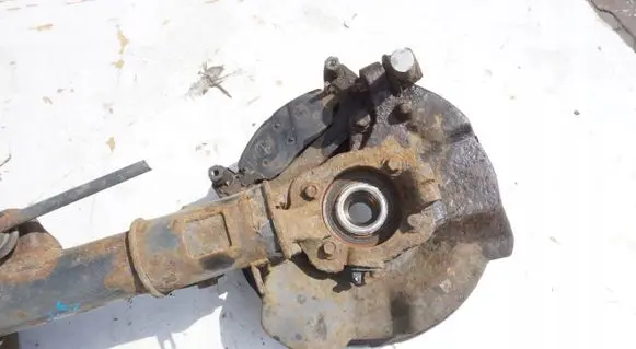 Hyundai Santa Fe Front wheel hub SKO62327