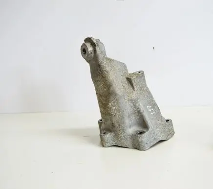 Mercedes-Benz C W204 Engine mounting bracket A6512233504