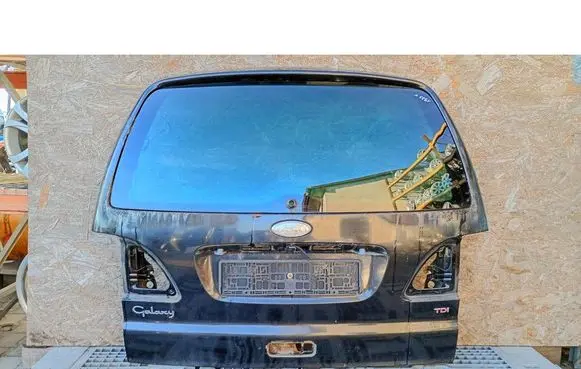 Ford Galaxy Front vent window/glass (coupe) 