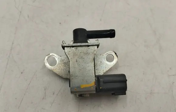 Nissan Micra Turbo solenoid valve K5T46791 4917