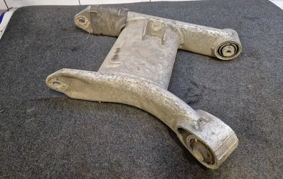 BMW 5 E39 Rear upper control arm/wishbone 6755472 33321093714