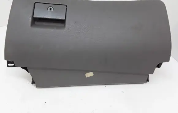 Audi A6 S6 C4 4A Glove box
