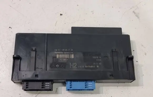 BMW 1 E81 E87 Comfort/convenience module 9176882 532400249 9067032549