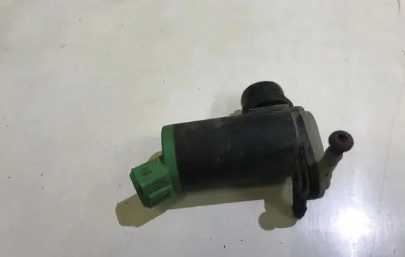 Peugeot 206 Windscreen/windshield washer pump 90095