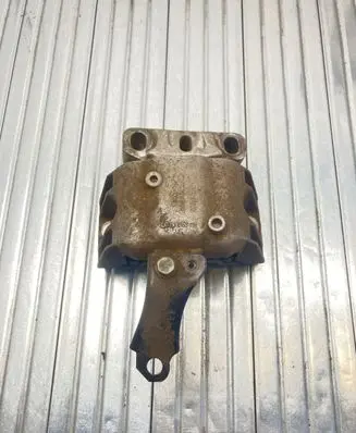 Volkswagen Golf V Engine mount bracket 1J0199262