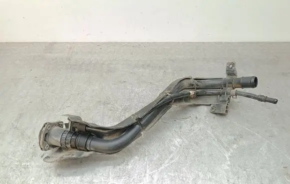 Fuel tank filler neck pipe