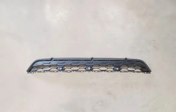 Volkswagen Tiguan Front bumper lower grill 5NN853677D