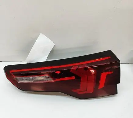 BMW X2 U10 Tailgate rear/tail lights 9448826
