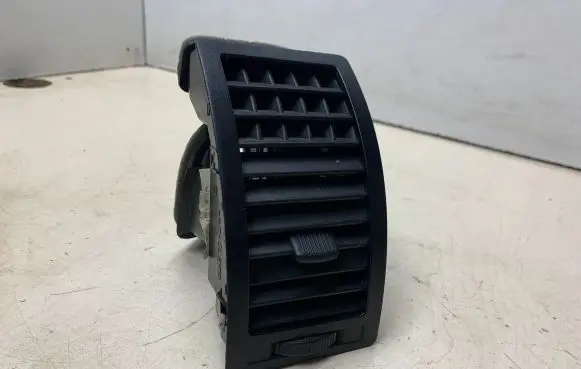 Volkswagen Polo Dash center air vent grill 6Q0819704