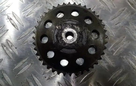 Opel Corsa C Camshaft pulley/ VANOS 55353162