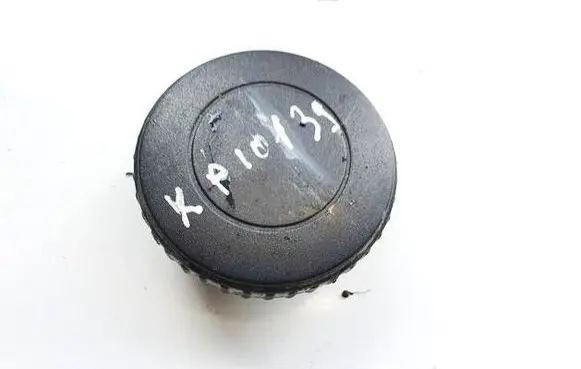 Volkswagen PASSAT B5.5 Seat adjustment knob 1j0881671j