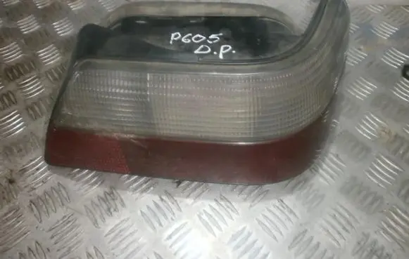 Peugeot 605 Rear/tail lights
