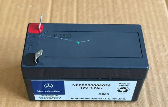 Mercedes-Benz GLS X166 Car battery N000000004039 0003 12V12AA