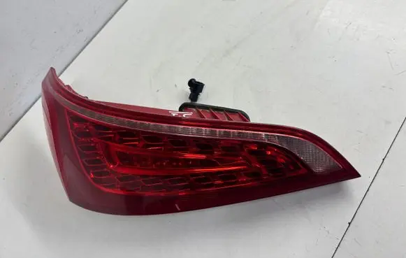 Audi Q5 SQ5 Rear/tail lights 8R0945093A