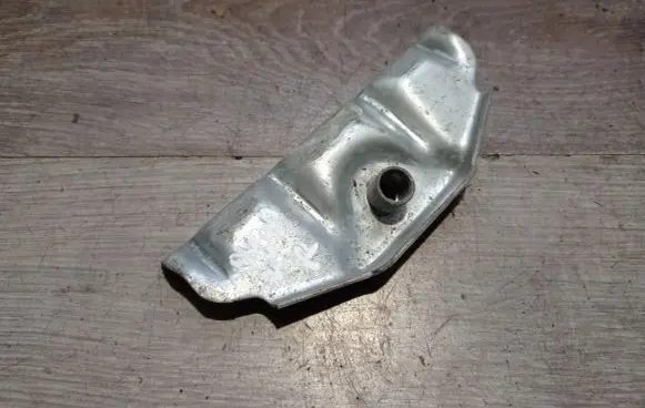 Battery bracket