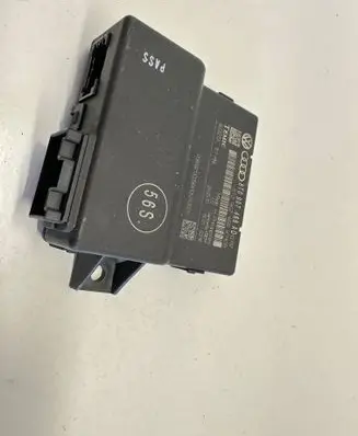 Audi A4 S4 B8 8K Gateway control module 8T0907468AD 8T0907468K