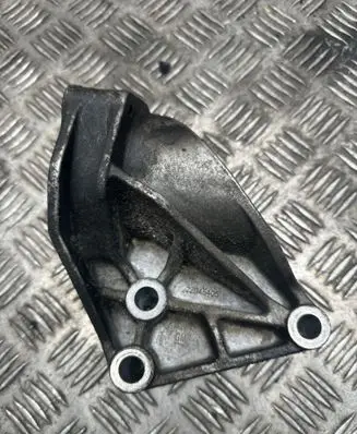 Opel Zafira C Driveshaft support bearing bracket 22945405 32945405