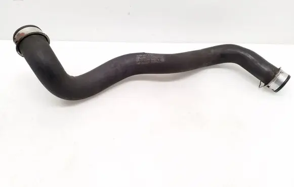 Mercedes-Benz E W212 Engine coolant pipe/hose A2045013182