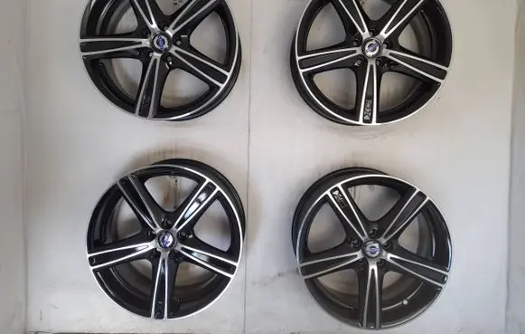 Volvo XC90 R19 alloy rim 30635722