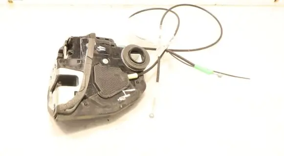 Toyota Verso Rear door lock