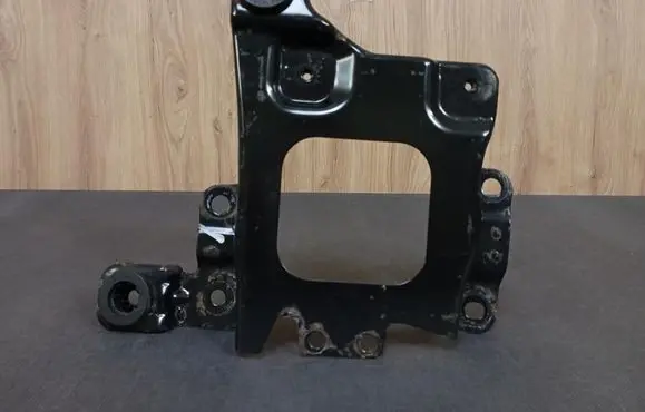 Volvo V40 Cross country Air filter cleaner box bracket assembly AV61R6K034AB