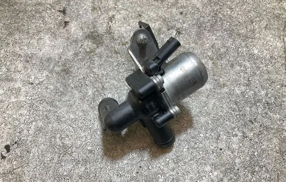 BMW iX3 Coolant heater control valve 8689695 4014774B 1733141003