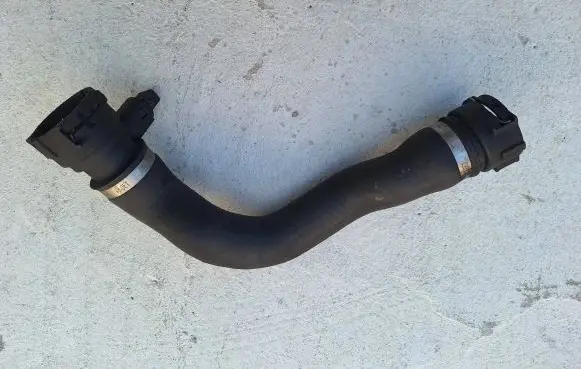 BMW X5 E70 Engine coolant pipe/hose 17127536231 7536231