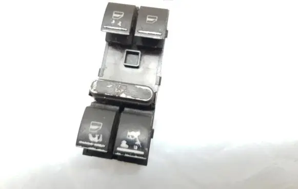Volkswagen Golf V Electric window control switch 1K4959857